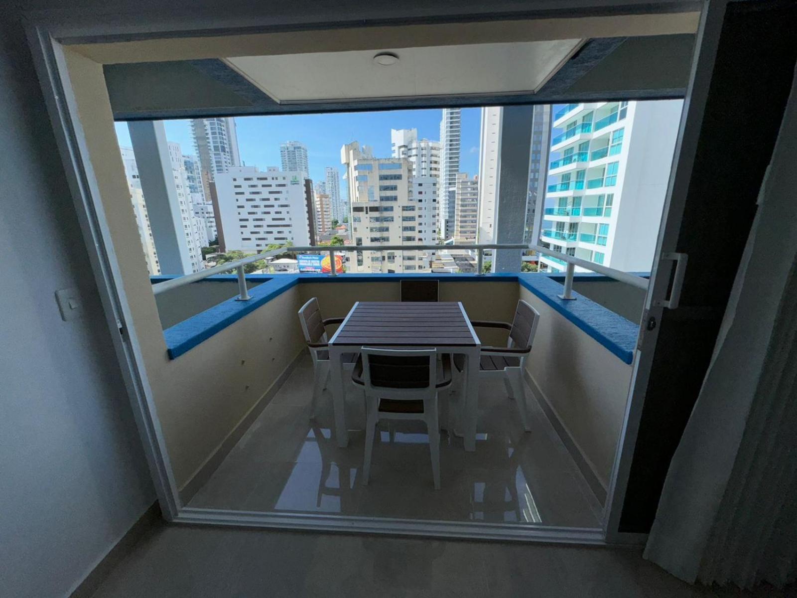 Apartamento Vista Lateral A La Playa By Icdi Apartment Cartagena Exterior photo